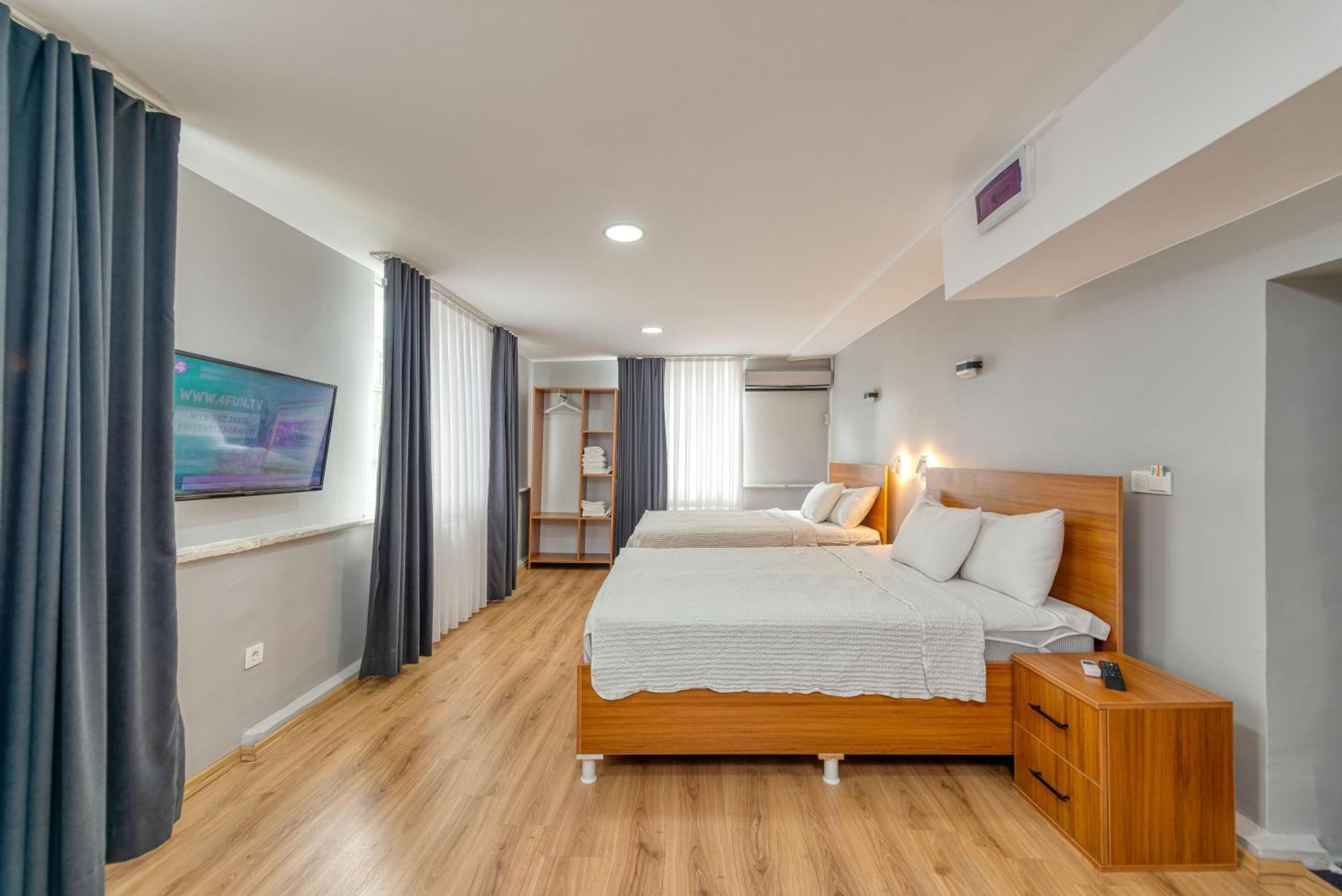 Hotel Pio *